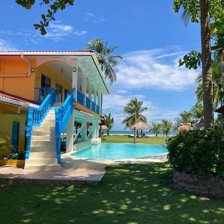 Las Lajas Beach Resort Bagian luar foto