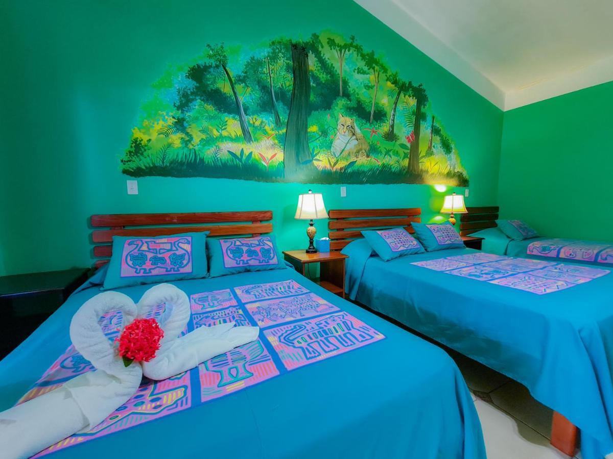 Las Lajas Beach Resort Bagian luar foto