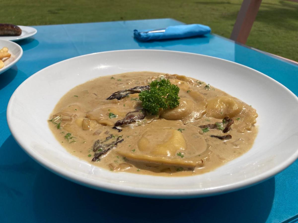 Las Lajas Beach Resort Bagian luar foto