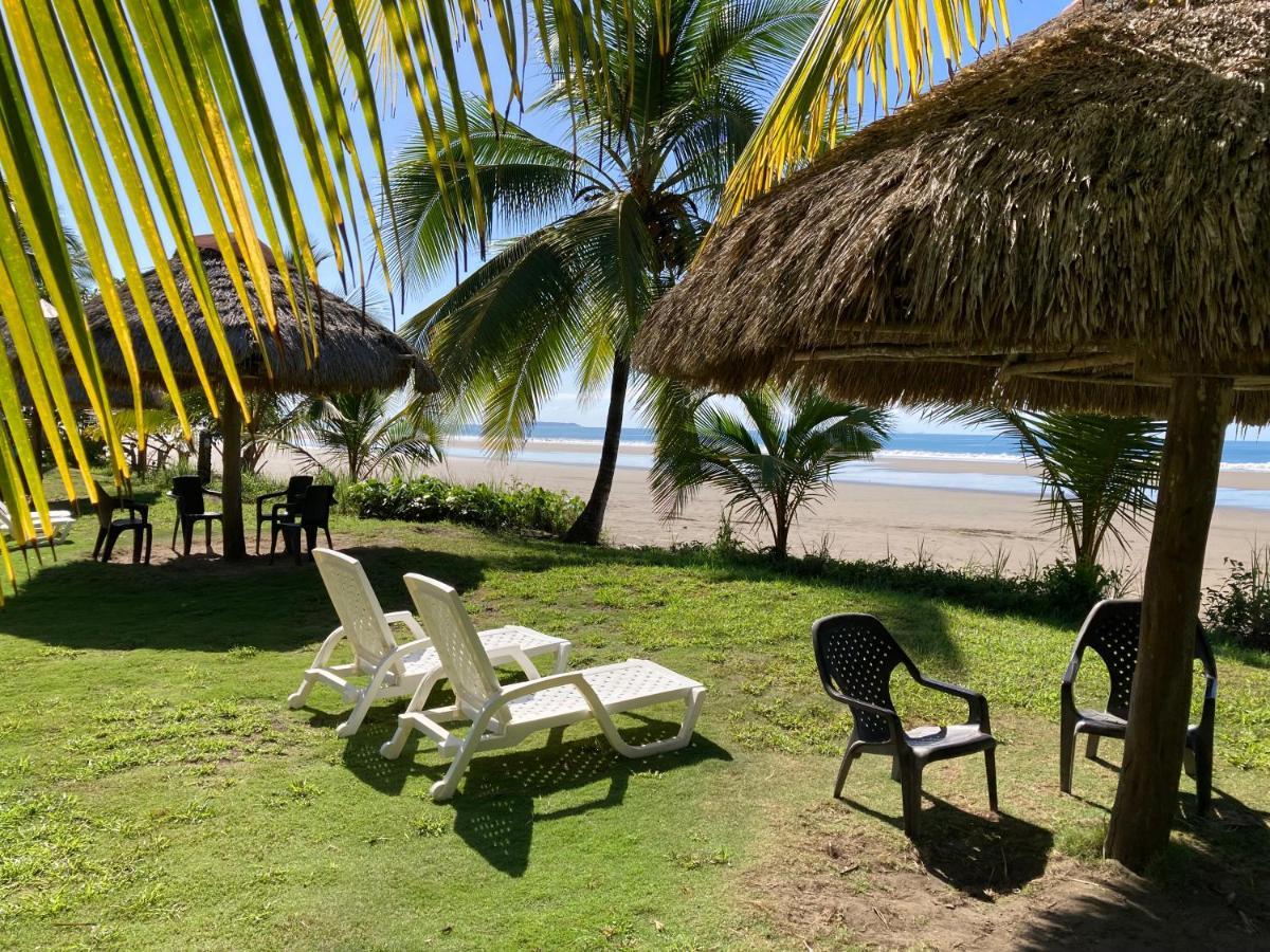 Las Lajas Beach Resort Bagian luar foto