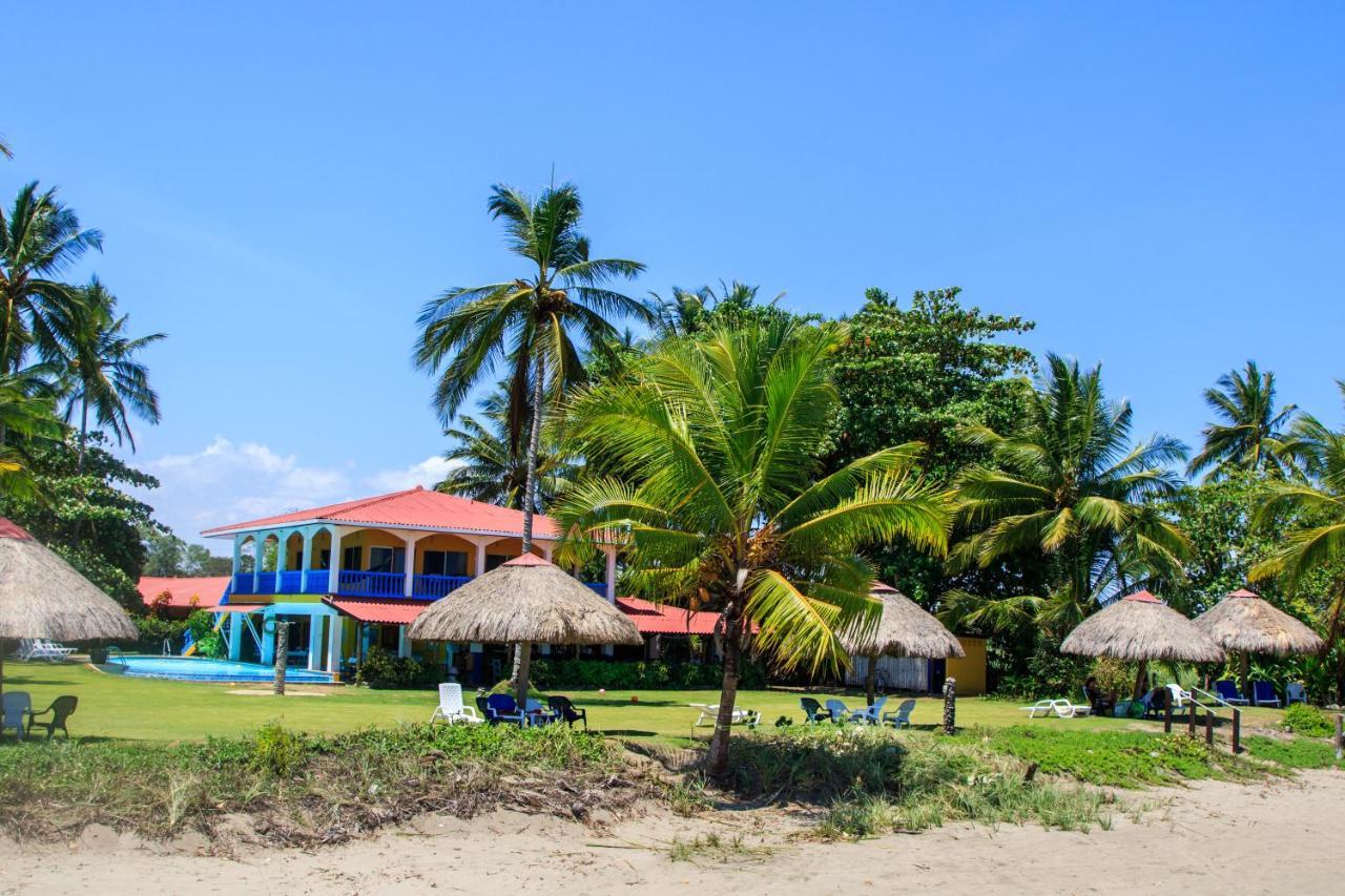 Las Lajas Beach Resort Bagian luar foto