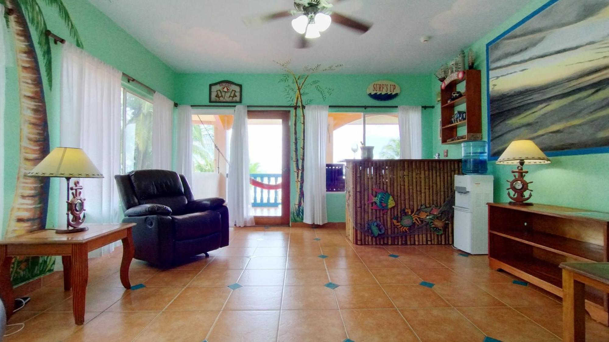 Las Lajas Beach Resort Bagian luar foto