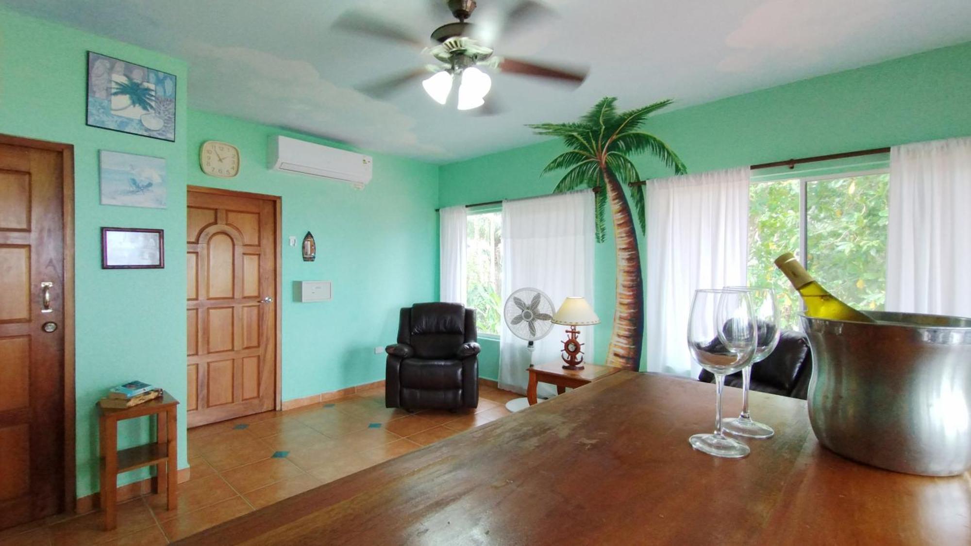 Las Lajas Beach Resort Bagian luar foto