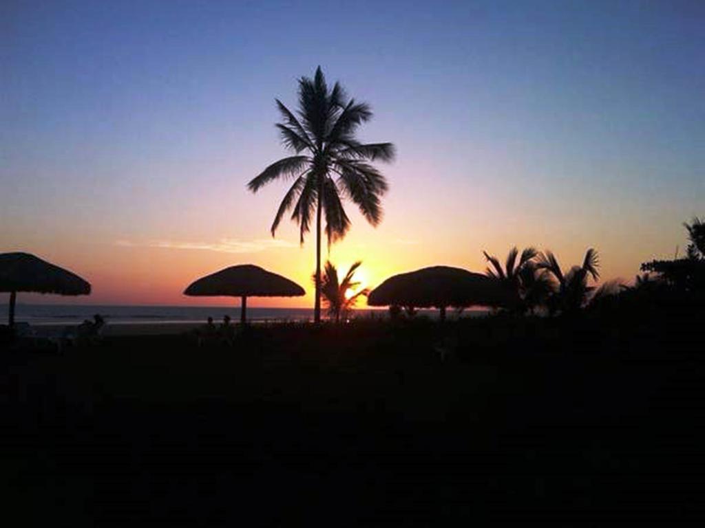 Las Lajas Beach Resort Bagian luar foto