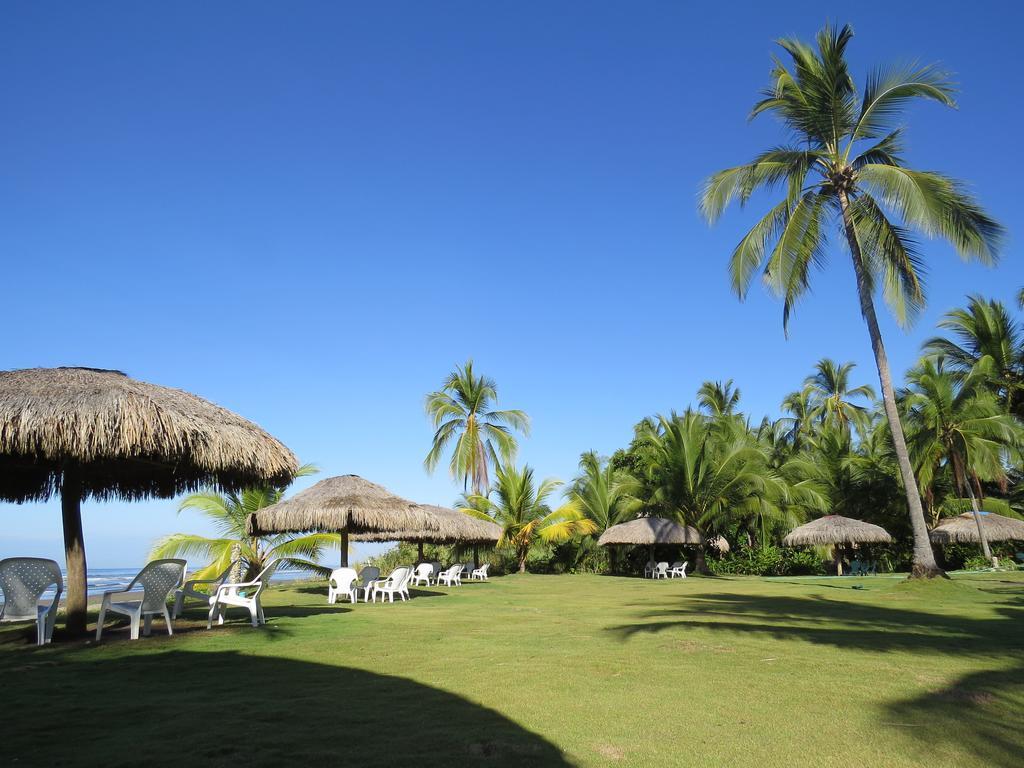 Las Lajas Beach Resort Bagian luar foto